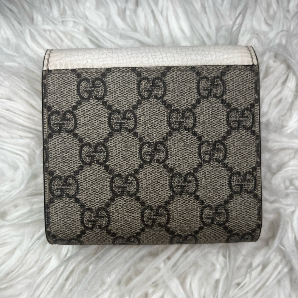 GUCCI Beige and ebony GG Supreme canvas, with white leather details - Picture 4 of 6